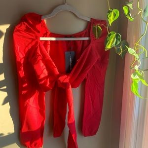 Pretty little thing red wrap crop top🌹